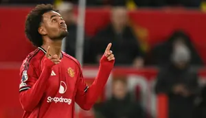 Joshua Zirkzee Jadi Pengingat bagi MU, Striker Itu Kebutuhan Mendesak