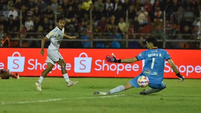Semen Padang Vs Persib