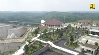 Bendungan Karian adalah salsah satu bendungan terbesar di Indonesia dan bendungan multifungsi yang berada di Desa Pasir Tanjung, Kecamatan Rangkasbitung, Lebak, Banten. (Dok Kementerian PUPR)