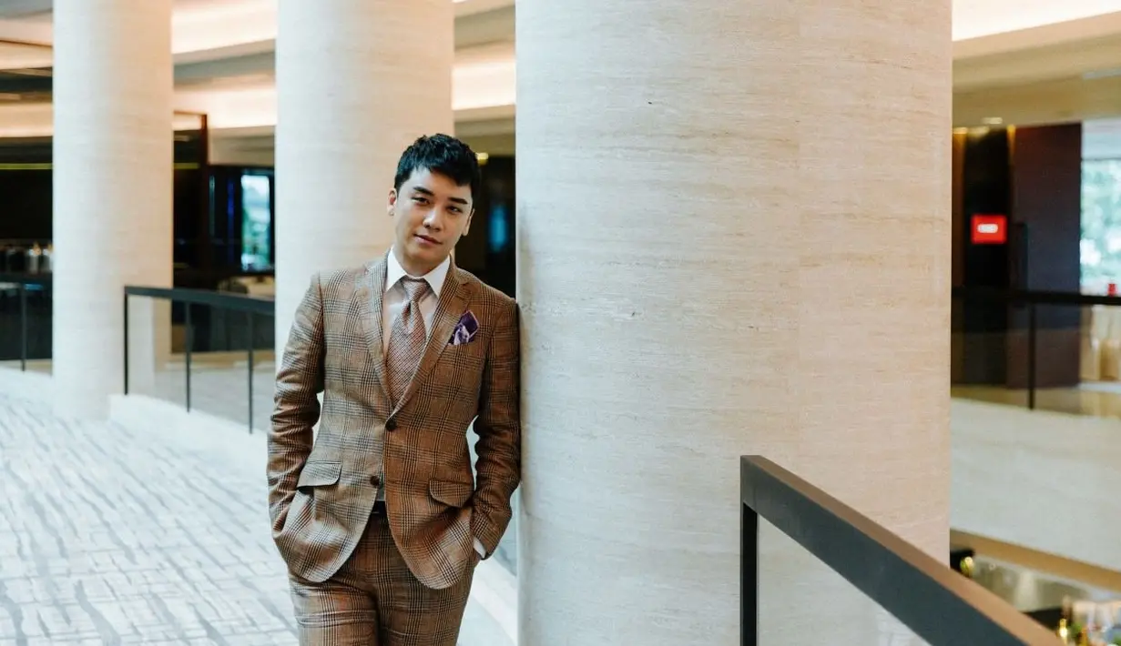 Saat menginap di kelas tersebut, ternyata jatuh cinta dengan kasur yang ada di hotel tersebut. (Foto: soompi.com)