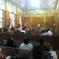 Suasana sidang vonis kasus duel gladiator di Bogor (Liputan6.com/ Achmad Sudarno)