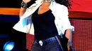 Janet Jackson, adik bungsu dari penyanyi legendaris Michael Jackson ini seorang penyanyi yang memulai karirnya dalam acara reality show serial TV The Jacksons dan membintangi beberapa film. (AFP/Bintang.com)