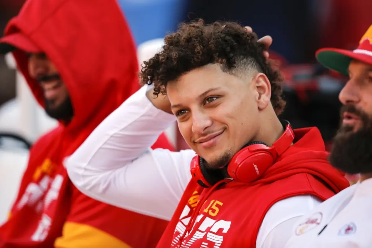 Dikontrak Rp 7 Triliun, Patrick Mahomes Kalahkan Pendapatan Messi dan Ronaldo