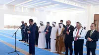 Presiden Joko Widodo atau Jokowi mengunjungi Masjid Presiden Joko Widodo di sela-sela kunjungan kenegaraannya di Abu Dhabi, Uni Emirat Arab (UEA), Rabu (17/7/2024) (Muchlis Jr - Biro Pers Sekretariat Presiden)