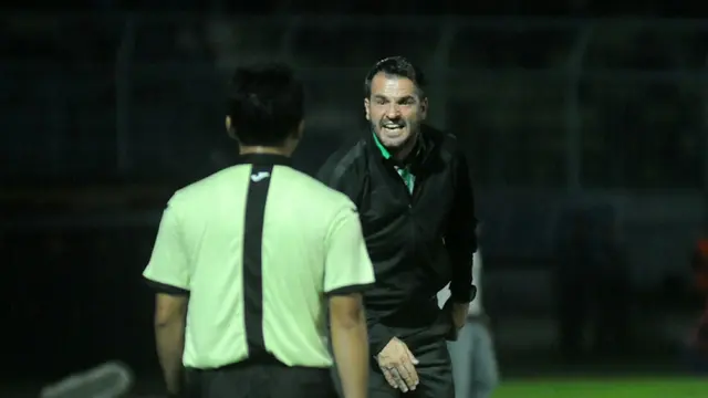 Simon McMenemy