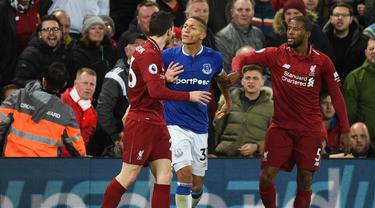 Gol Divock Origi Bawa Liverpool Bungkam Everton