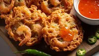 3 Resep Bakwan Udang Kecil Kriuk dan Gurih Tahan Lama