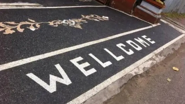 6 Tulisan Typo di Tempat Umum Ini Kocak, Bikin Gagal Paham