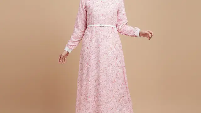 Outfit Sungkeman Nuansa Pastel yang Tetap Sopan dan Elegan. AI