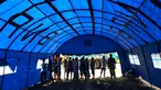 Bantuan Indonesia berupa tenda telah berdiri di kamp Thaingkali Ukhiya, Bangladesh, Kamis (21/9). Tenda yang dipasang yang dipasang berjenis refugee tent dari BNPB yang mampu menampung 50 orang.  (Foto: KBRI Dhakka)
