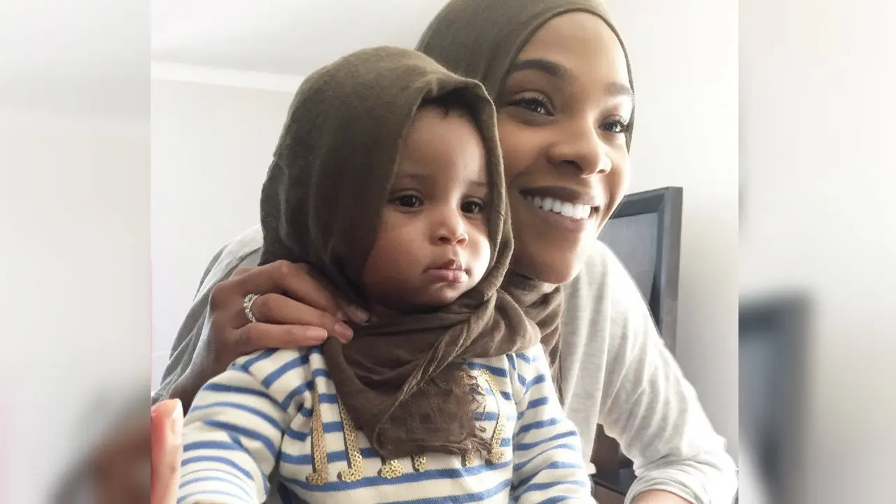 Ibtihaj Muhammad, atlet anggar AS turut merayakan World Hijab Day