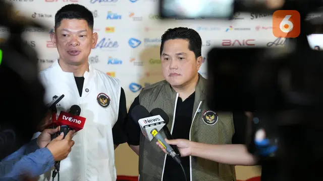 Ketua NOC Indonesia, Raja Sapta Oktohari (kiri), bersama Menteri Pemuda dan Olahraga (Menpora) RI, Erick Thohir