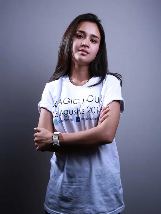 Saat promosi film ‘Magic Hour’, Michelle merasakan pertama kali histeria masyarakat ketika bertemu dengannya. Bahkan sampai dijambak dan dicakar oleh penggemarnya. (Deki Prayoga/Bintang.com)