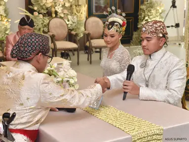 Prosesi akad nikah putra bungsu Presiden Joko Widodo, Kaesang Pangarep dengan Erina Gudono di Royal Ambarrukmo, Sleman, D.I Yogyakarta, Sabtu (9/12/2022).  Prosesi akad nikah putra bungsu Presiden Joko Widodo, Kaesang Pangarep dengan Erina Gudono tersebut digelar dengan nuansa adat Yogyakarta. (FOTO: Agus Suparto/Biro Pers Istana Kepresidenan)