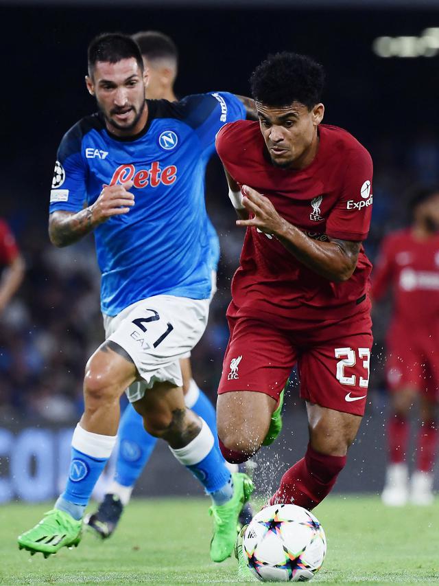 Napoli Bantai Liverpool di Stadion Diego Armando Maradona