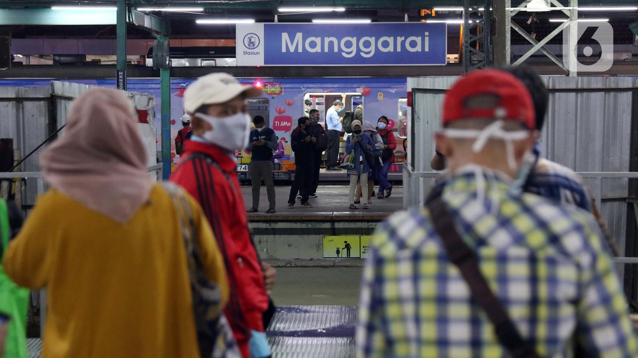 Pekan Pertama PSBB, Begini Suasana Stasiun Manggarai