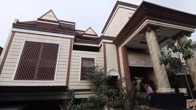 7 Potret Rumah Mewah Eyang Wulan Guritno yang Akan Dijual ke Baim Wong Rp 100 Miliar