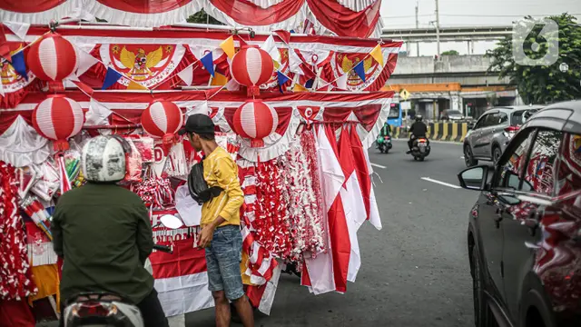Jelang HUT ke-77 RI, Pedang Bendera Musiman Mulai Menjamur