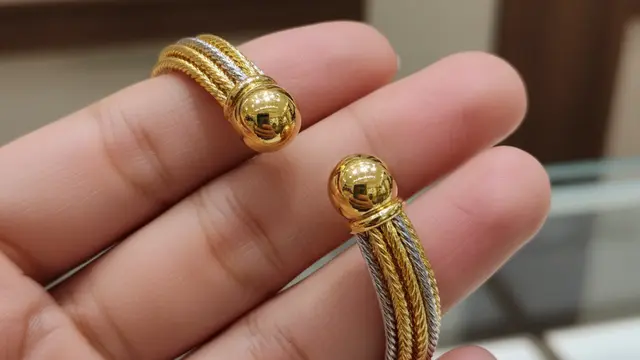 Model Gelang Emas Lilit London