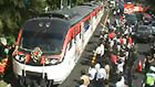 Railbus Produk Ideal Transportasi Massal
