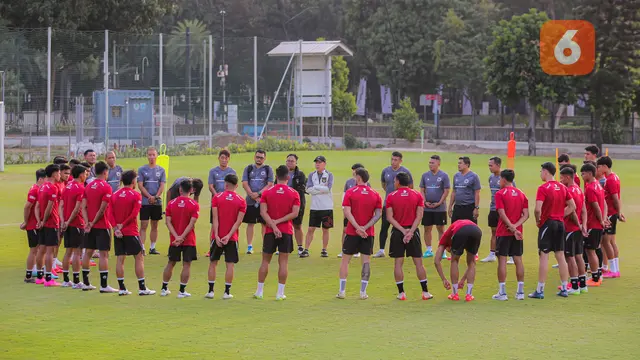 Foto: Timnas Indonesia Gelar Latihan Perdana Jelang Lawan Brunei untuk Kualifikasi Piala Dunia 2026 Zona Asia