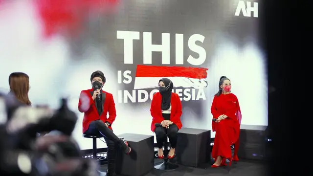 Atta Halilintar bersama dengan Aurel Hermansyah dan Krisdayanti