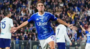Selebrasi Nico Paz dalam laga Liga Italia 2025/2026 antara Como vs Inter Milan, Senin (13/4/2026). (Alessio Morgese/LaPresse via AP)