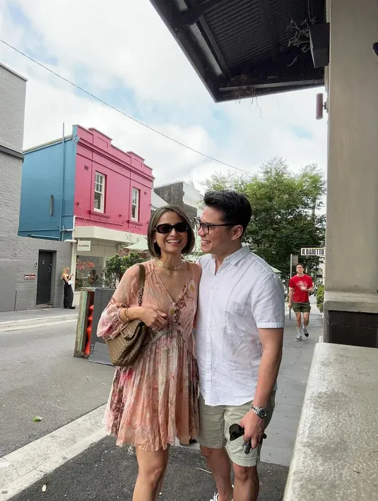 Banyak pengikut instagramnya menyebut Acha tampil lebih muda dan lebih segar. [Instagram/septriasaacha]