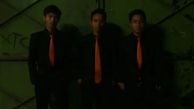 Potret kenangan almarhum Eril anak Ridwan Kamil dan teman-temannya. (Instagram @azkamirfan)