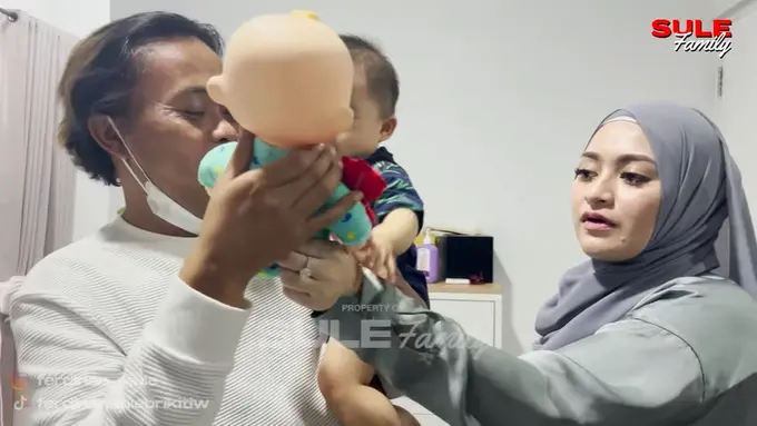 [Fimela] Sule dan Adzam