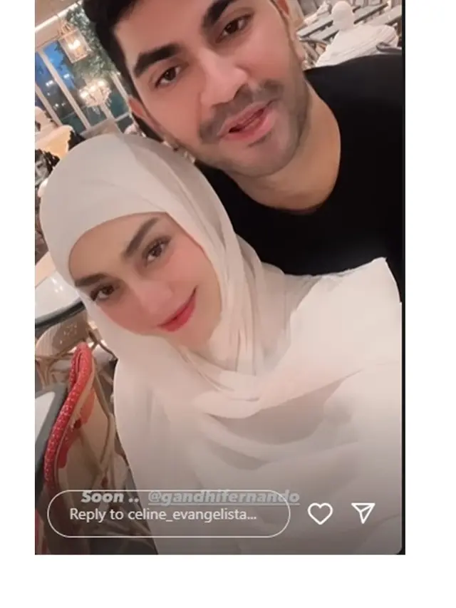 8 Potret Celine Evangelista Tampil Berhijab, Akui Nyaman