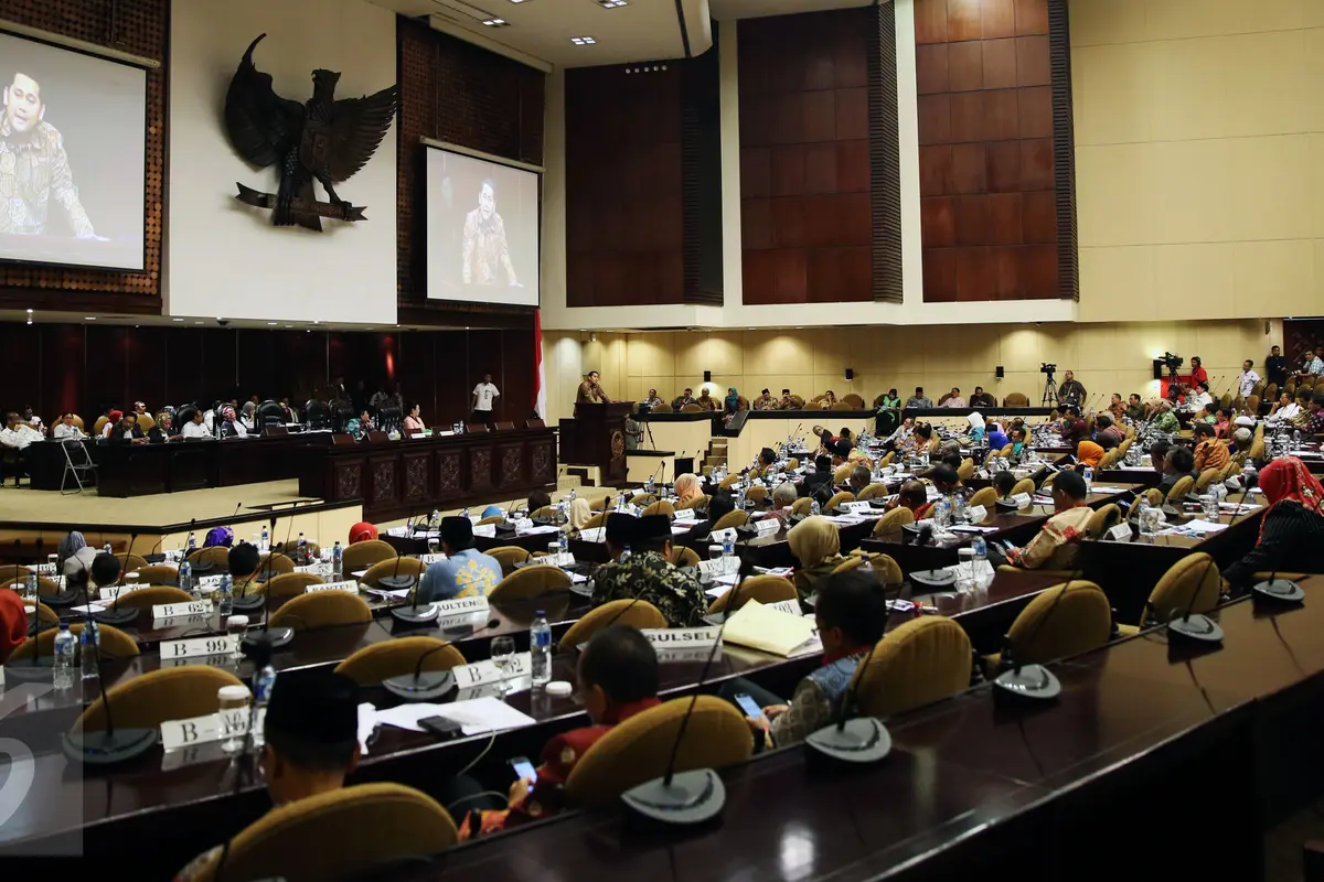 20161011-11-SENATOR-DPD-WILAYAH-BARAT-DAFTARKAN-DIRI-UNTUK-JADI-KETUA-JT5