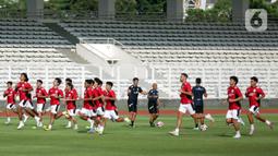 Tim Nasional (Timnas) Indonesia U-23 menggelar sesi latihan perdana jelang keikutsertaan mereka di ajang Piala AFF U-23 2025. (Liputan6.com/Helmi Fithriansyah)