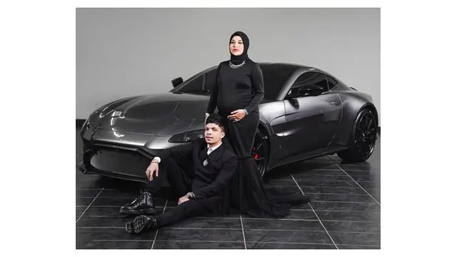 8 Potret Aurel Hermansyah dan Atta Halilintar saat Maternity Shoot, Tampil Memesona