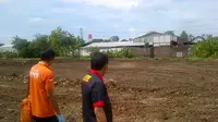 Salah satu gubuk tempat pemerkosaan massal bocah SD di Semarang sudah rata dengan tanah. (Liputan6.com/Edhie Prayitno Ige)