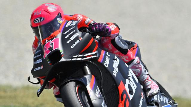 Foto: Blunder Konyol Aleix Espargaro, Podium Kedua di MotoGP Catalunya Sirna pada Lap Terakhir Lomba