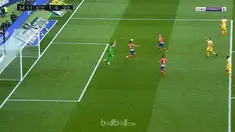 Berita video highlights La Liga 2017-2018, Atletico Madrid vs Girona, dengan skor 1-1. This video presented by BallBall.