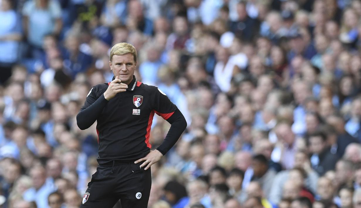 Pelatih Bournemouth, Eddie Howe adalah yang termuda pada jajaran pelatih klub Premier League. Howe lahir di Amersham, Inggris 29 Noveber 1977 (40 tahun). Debut Howe di Premier League pada Agustus 2015. (AFP/ Paul Ellis)