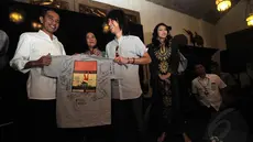  Jokowi mengadakan pertemuan dengan para artis pendukung 'Konser 2 Jari'   pada Minggu (03/08/14) (Liputan6.com/Herman Zakharia)