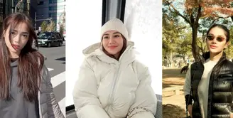Ashanty memilih puffer jacket warna ivory yang sangat serasi dengan suasana salju Jepang. Untuk melengkapi penampilannya, ia memadukan jaket tersebut dengan topi bulu hitam yang memberi kesan glamor sekaligus melindungi kepala dari cuaca dingin. [@ashanty_ash].