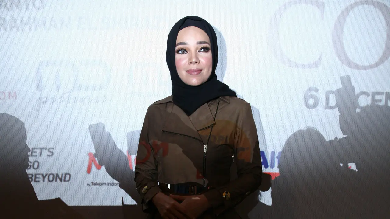 [Bintang] Dewi Sandra