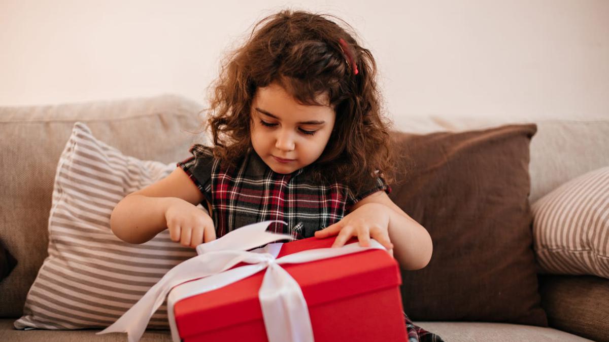 40 Rekomendasi Kado Natal untuk Anak Terbaik 2025, Pilihan Hadiah Favorit Keluarga Indonesia