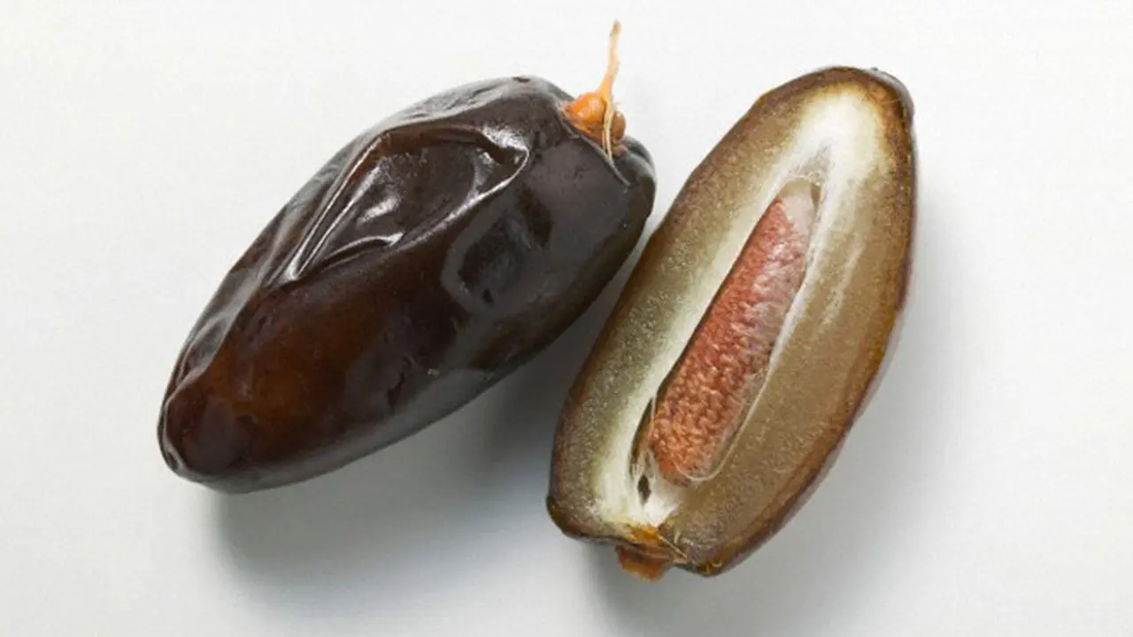 7 Manfaat Luar Biasa Buah Kurma untuk Kecantikan