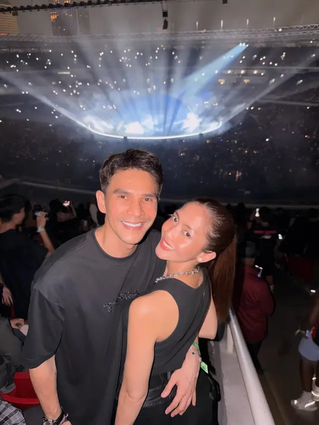 Ririn Dwi Ariyanti & Jonathan Frizzy - instagram.com/ririndwiariyanti