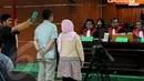 Sejumlah saksi diminta sumpahnya di depan pengadilan ketika akan memberikan keterangannya di Pengadilan Tipikor Jakarta, Kamis (10/4/2014) (Liputan6.com/Faisal R Syam).