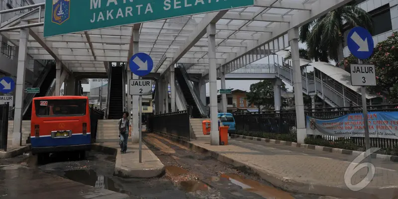 Terminal Manggarai Tak Terurus, Salah Jokowi Atau Ahok?