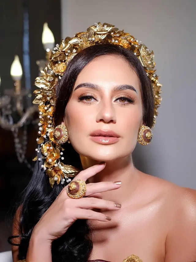 6 Gaya Marissa Nasution Jalani Pemotretan Pakai Baju Adat Bali, Anggun Banget