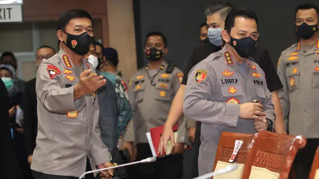 Raut Wajah Calon Kapolri Listyo saat Berhadapan dengan Komisi III DPR