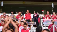 Presiden Joko Widodo menyaksikan laga timnas Indonesia dalam Piala AFF di Stadion Utama Gelora Bung Karno (GBK), Jakarta, Jumat (23/12/2022). (Biro Pers Sekretariat Presiden / Muchlis Jr )
