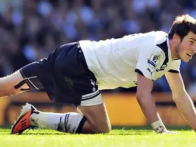 Bintang Tottenham Hotspur Gareth Bale pada partai lanjutan Liga Premier melawan West Ham United di White Hart Lane, London, 19 Maret 2011. AFP PHOTO/GLYN KIRK